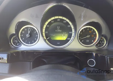 2011 Mercedes-Benz E 350 4Matic z USA, uszkodzony, nr VIN WDDHF8HB9BA344161